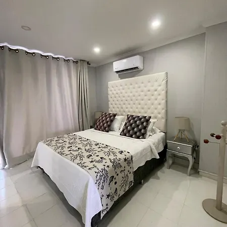 Playa Mar With Pool, Views And Access Cartagena