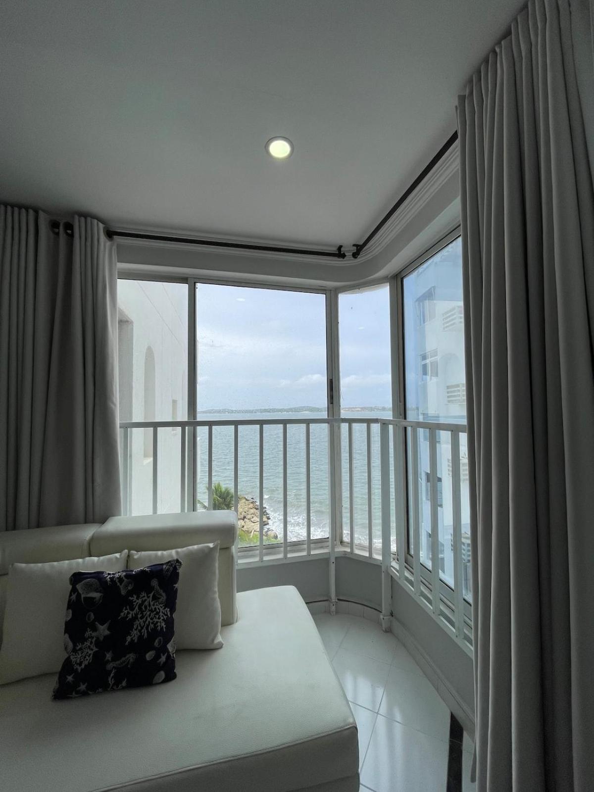 Playa Mar With Pool, Views And Access *