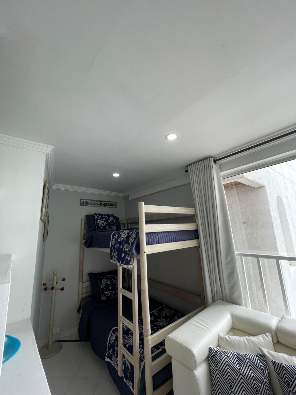 Playa Mar With Pool, Views And Access Cartagena