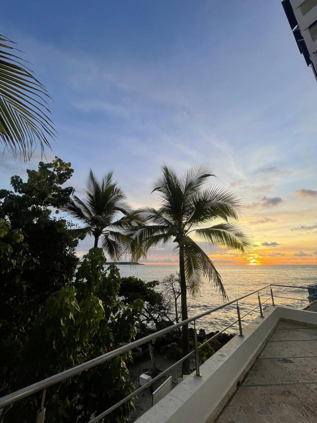 Apartamento Playa Mar With Pool, Views And Access